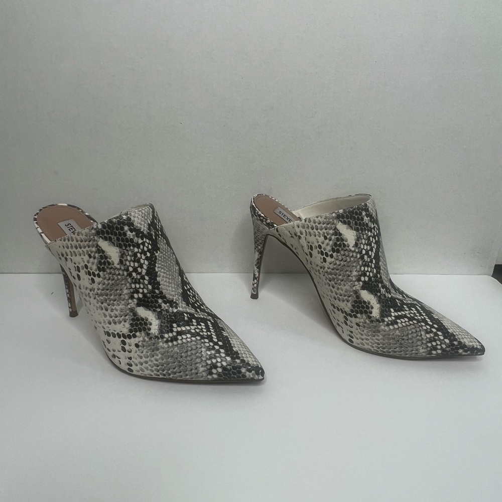 Size 10 snake print heels